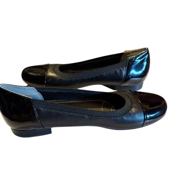 Ros Hommerson Black Patent Leather Womens Flats Size 6 Narrow - Picture 3 of 9